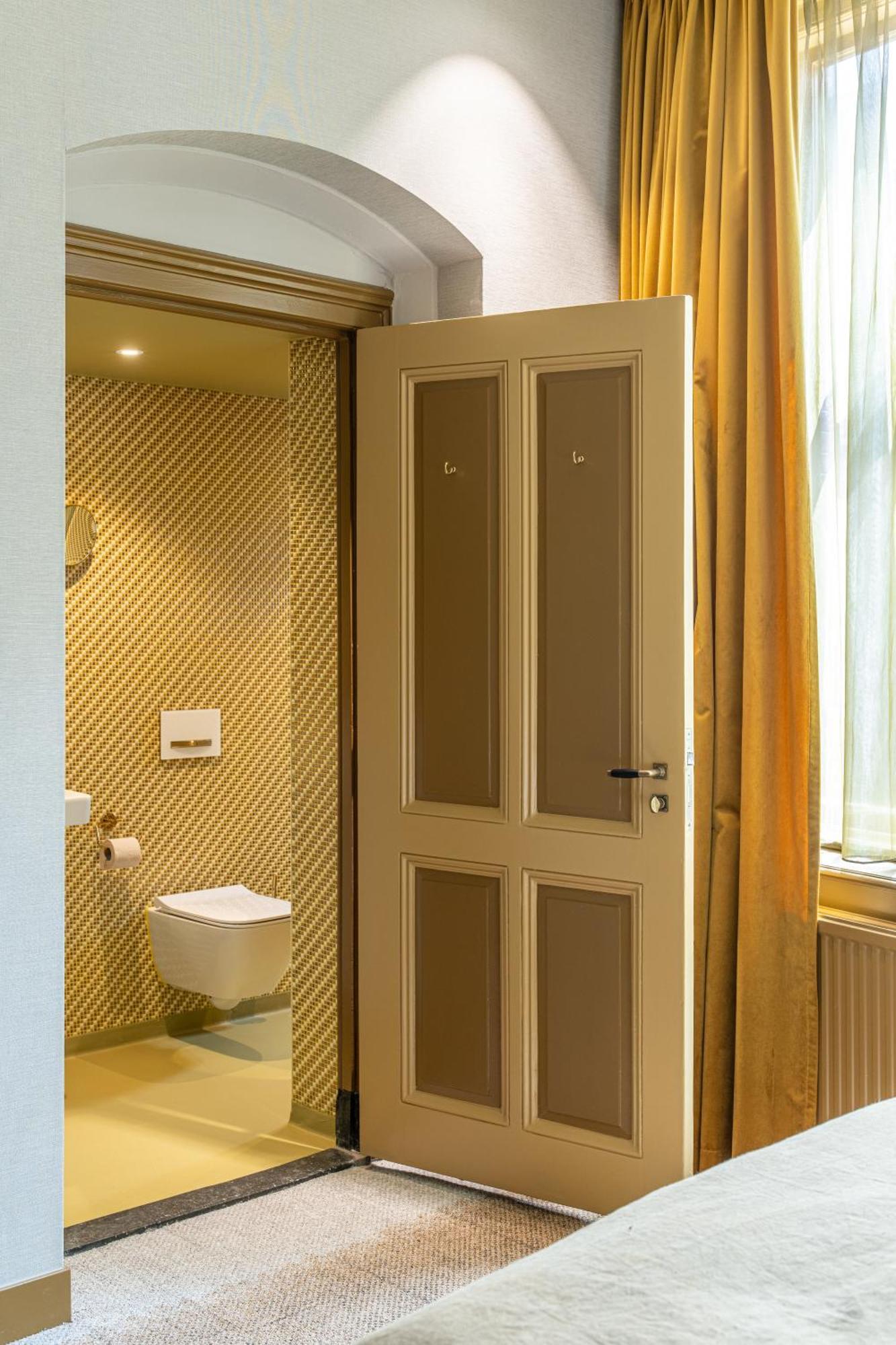 Hotel Staatsman Zwolle  Bagian luar foto